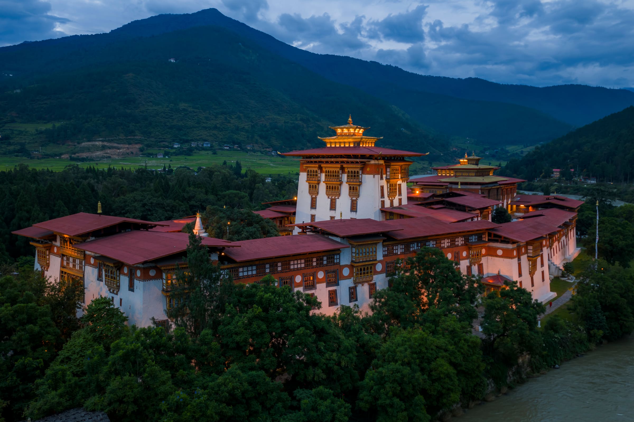 5-Day Punakha and Paro Land-Entry Tour image